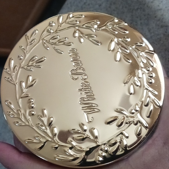 Bath & Body Works Tis The Season Candle - Picture 4 of 4